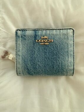 Coach Snap Wallet In Loved Denim With Charm